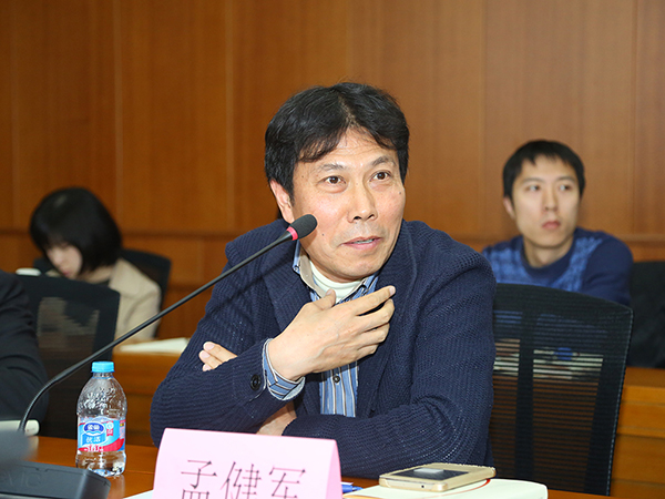 《中国跨越中等收入陷阱》新书介绍会暨“中等收入陷阱与高质量发展“研讨会在清华大学举行 《中国跨越中等收入陷阱》新书介绍会暨“中等收入陷阱与高质量发展“研讨会在清华大学举行