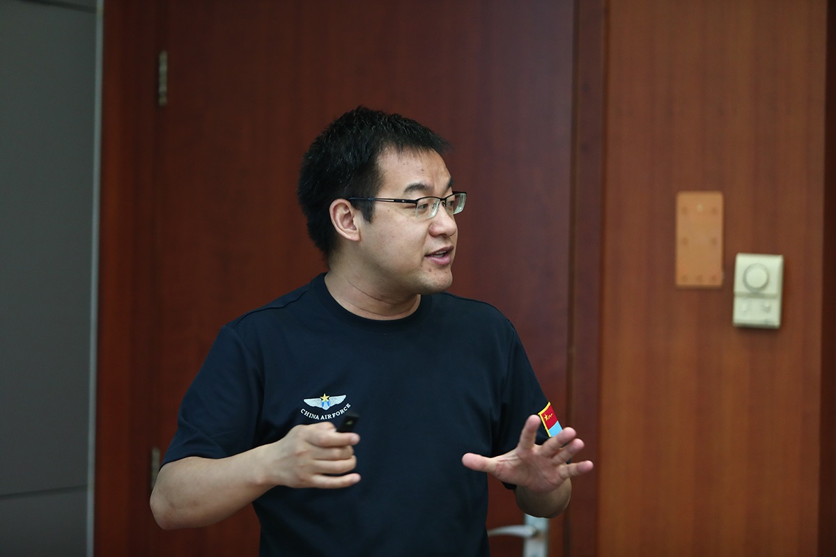 “第四次工业革命与国家治理现代化”论坛在清华大学举行
