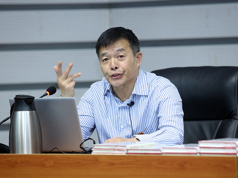 胡鞍钢为公共管理学院师生作学习党的十九大专题报告