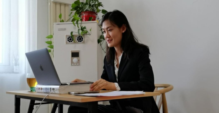 清华公管学院举办首场在线博士学位论文答辩