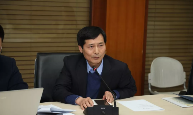 清华大学国情研究院、公共管理学院党委共同主办党的十九届四中全会精神研讨会