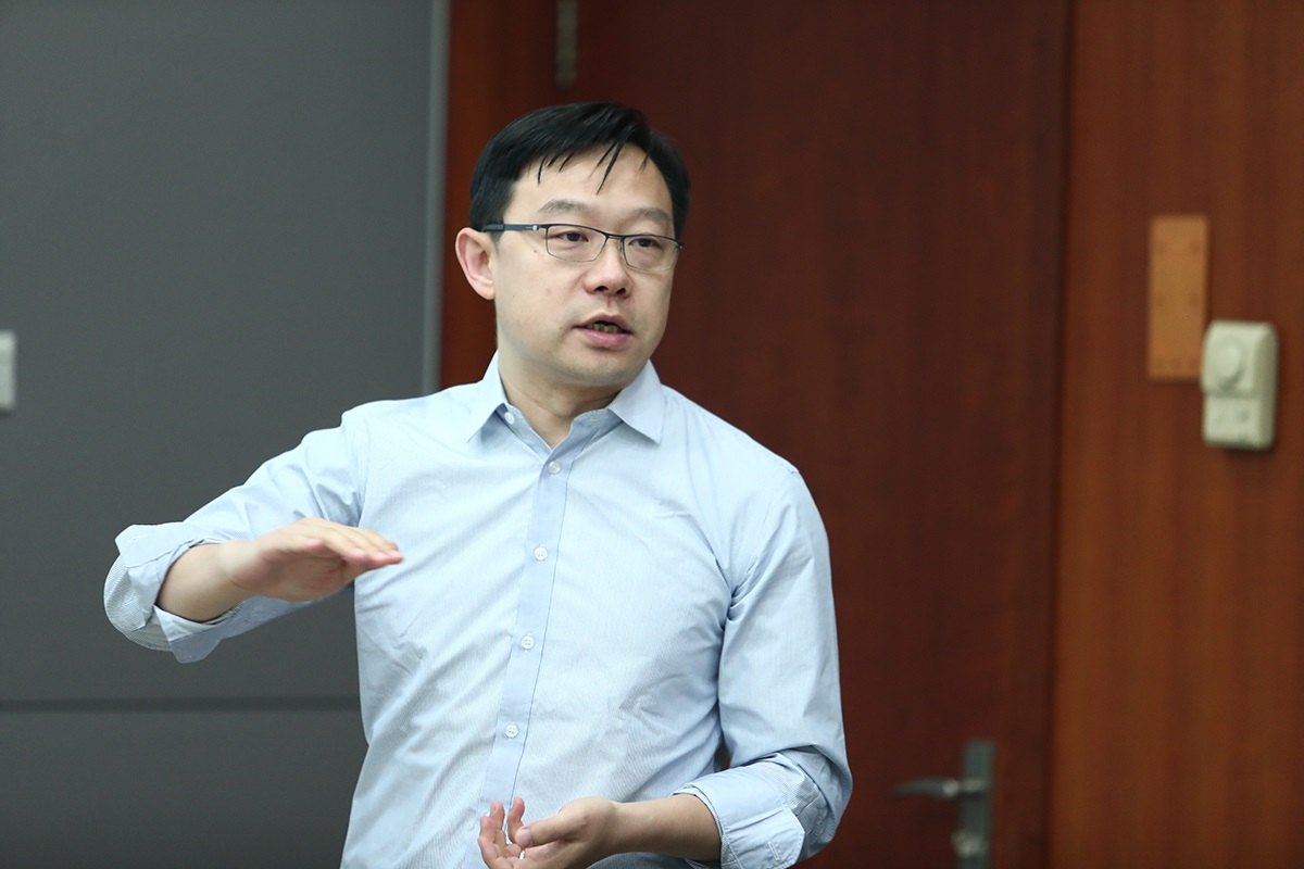 “第四次工业革命与国家治理现代化”论坛在清华大学举行
